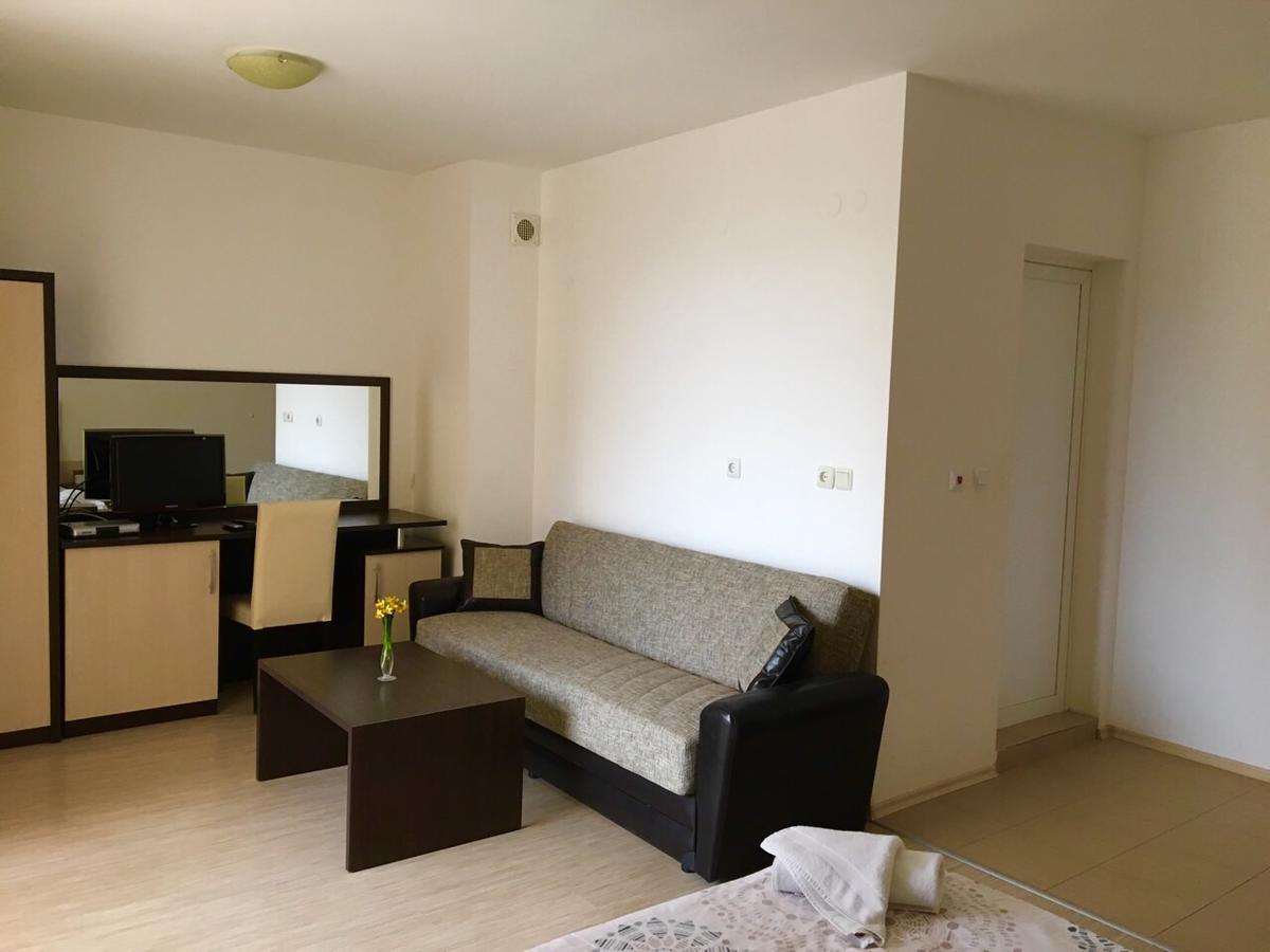 Siana 3 Suits Apartment Pomorie Bagian luar foto